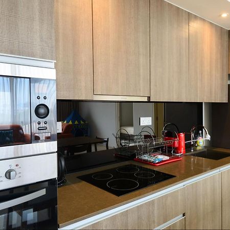 By The Sea Beach Front Apartment 峇都丁宜 外观 照片