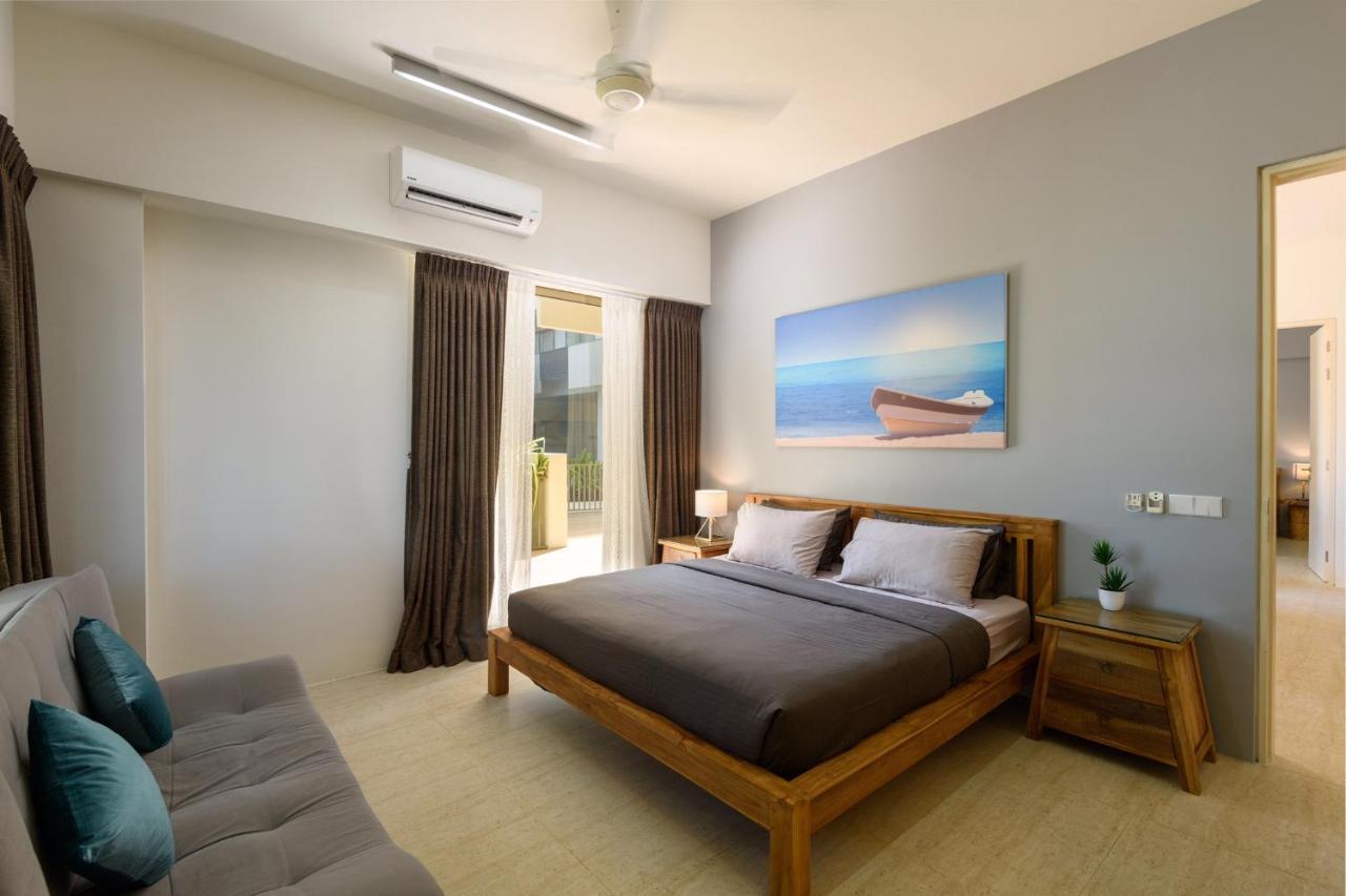 By The Sea Beach Front Apartment 峇都丁宜 外观 照片