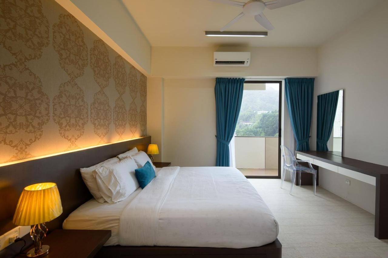By The Sea Beach Front Apartment 峇都丁宜 外观 照片