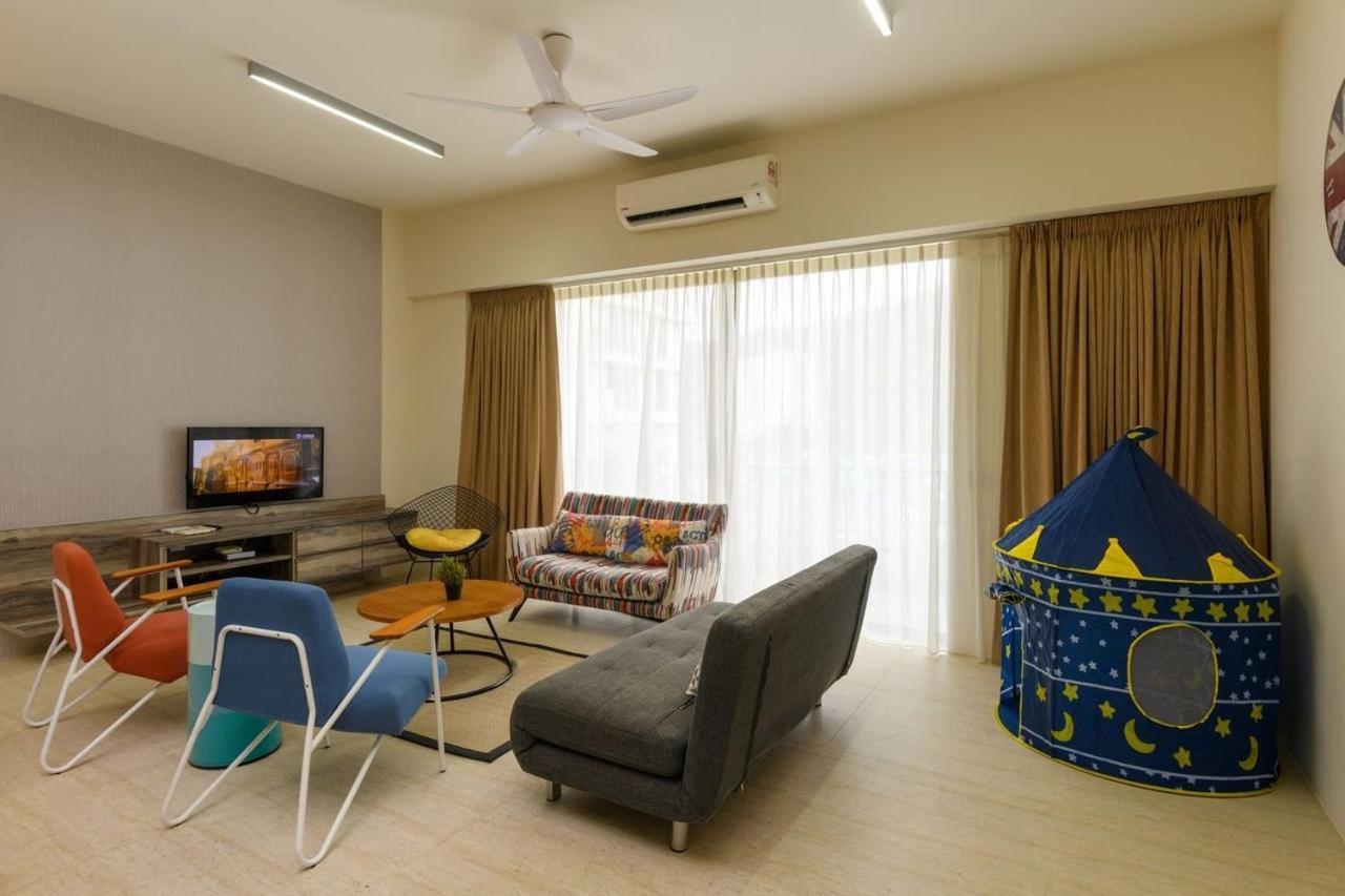 By The Sea Beach Front Apartment 峇都丁宜 外观 照片