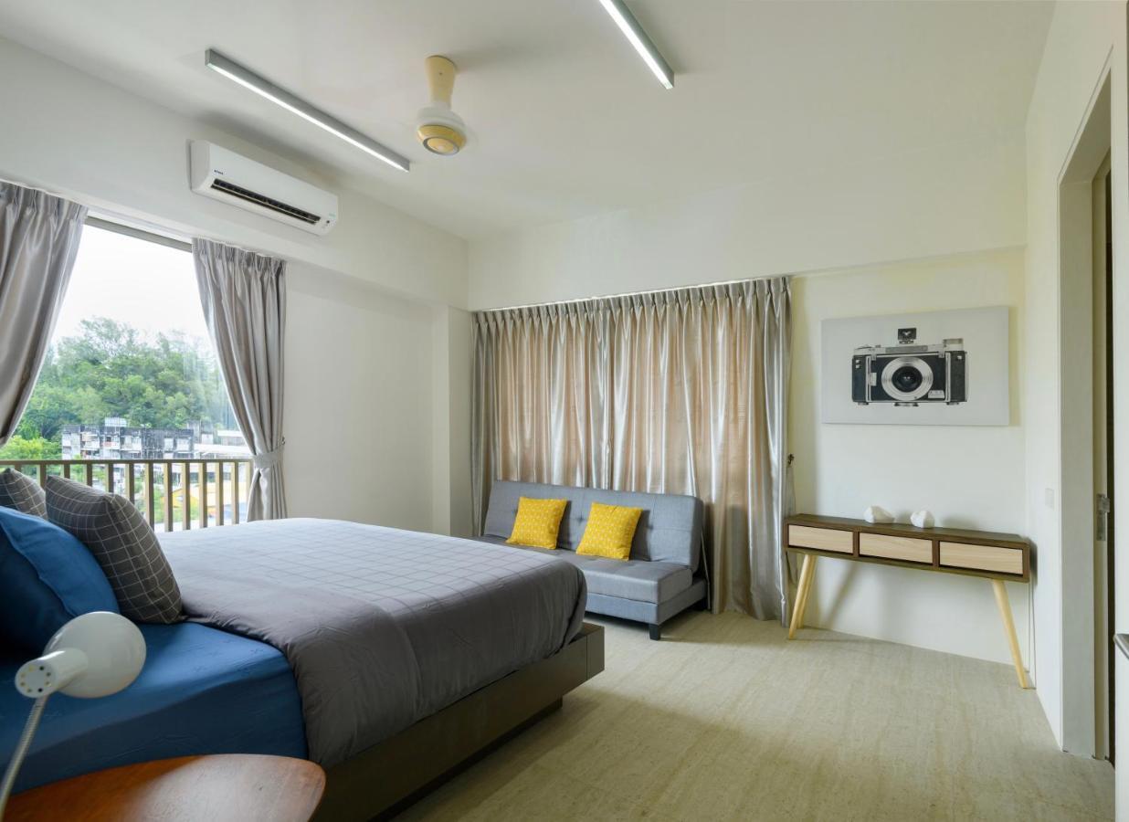 By The Sea Beach Front Apartment 峇都丁宜 外观 照片