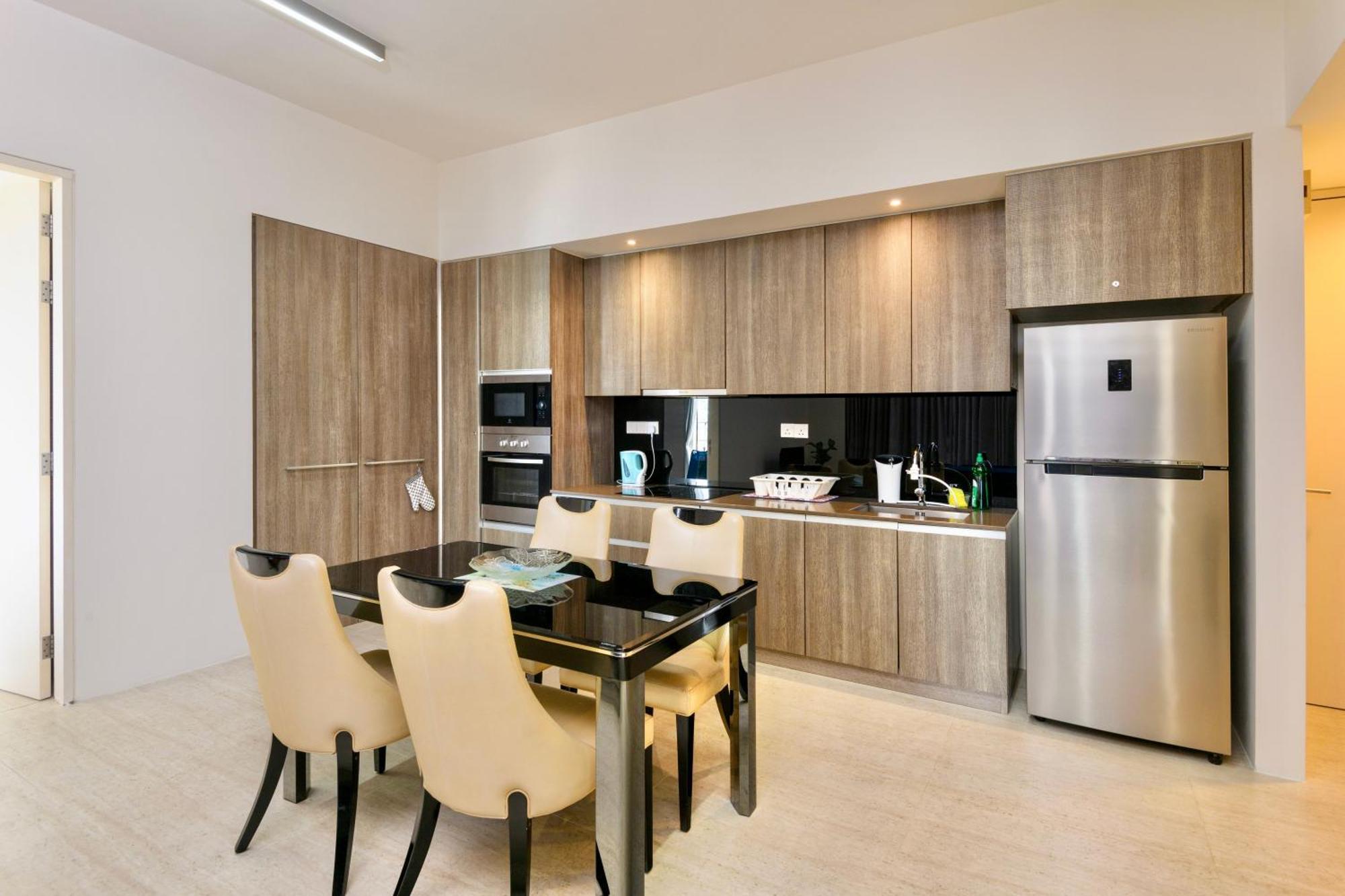 By The Sea Beach Front Apartment 峇都丁宜 外观 照片