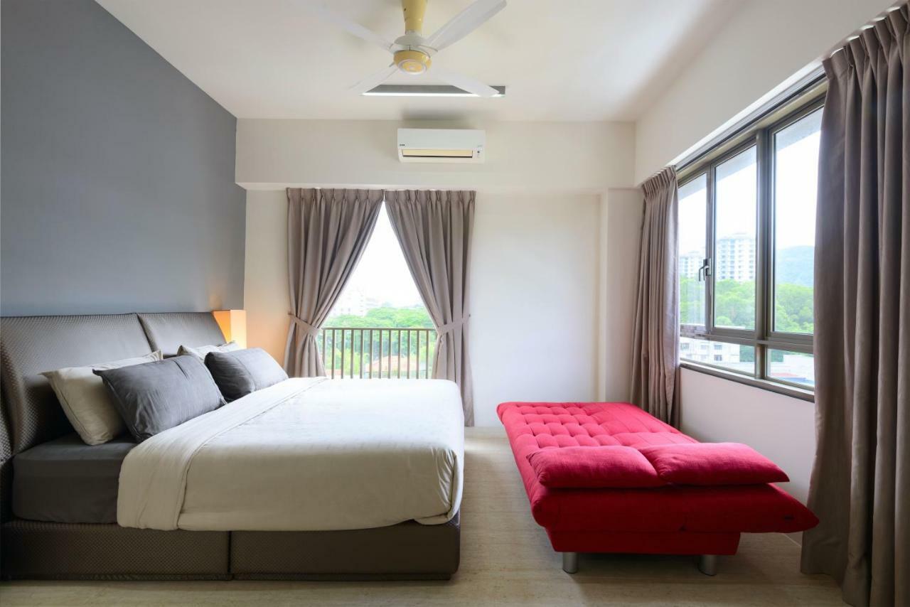 By The Sea Beach Front Apartment 峇都丁宜 外观 照片