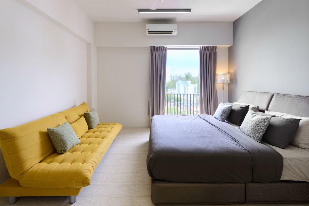 By The Sea Beach Front Apartment 峇都丁宜 外观 照片